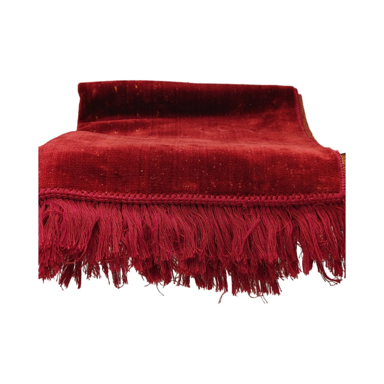 Velvet Jai Namaz โ Premium Soft Prayer Mat in Red, Black & Light Green